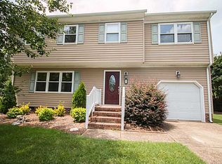 9 Sharon Bass Dr, Hampton, VA 23664