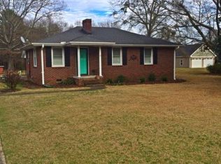 1142 Miller Rd, Greenville, SC 29607