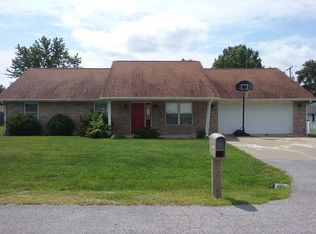 502 Abby Dr, Carterville, IL 62918
