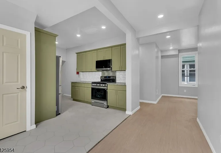 123 Dodd St #1 — Photo 9