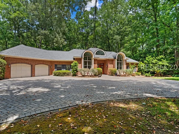 5 Hackamore Dr, Bluffton, SC 29910