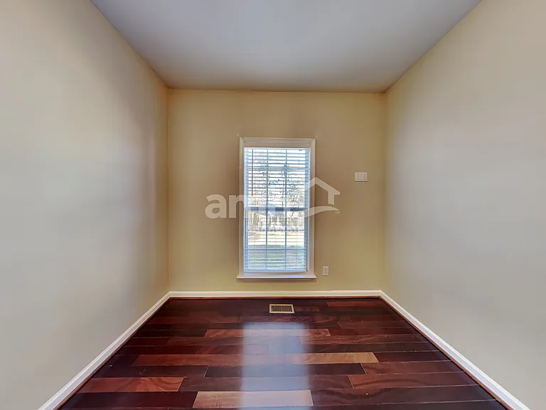 8701 Poteat Dr — Photo 21