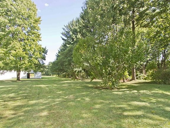 03 Rear yard