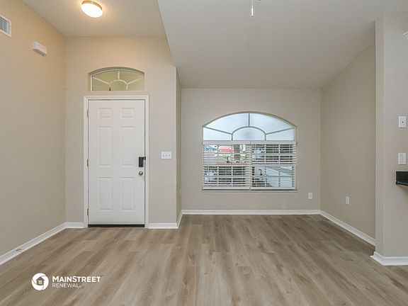 3rd image of 8625 Cherry Hill Dr