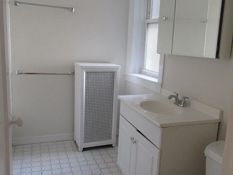 4854 N Washtenaw Ave #3 — Photo 8