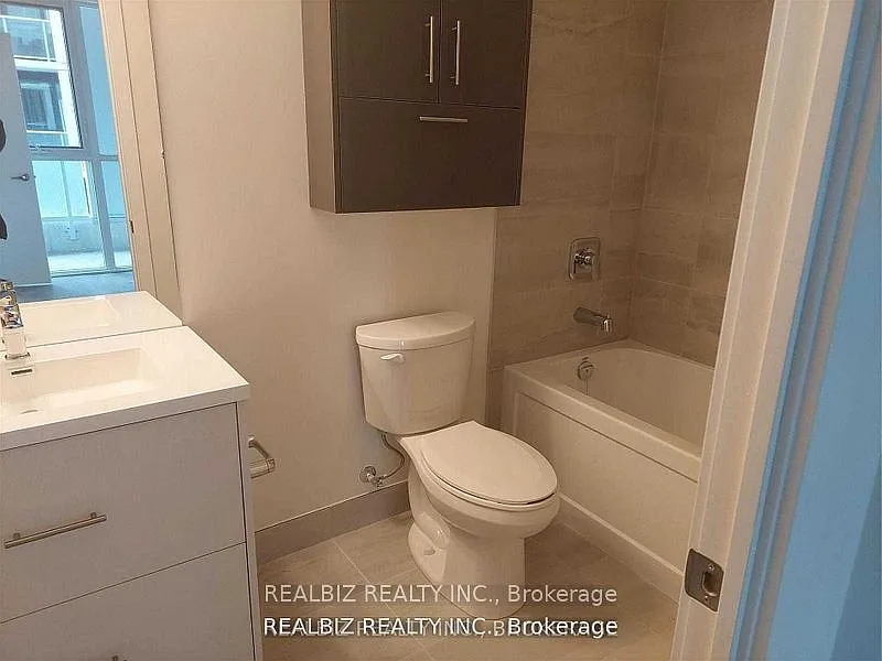 2 bed, $2,100 — Photo 3