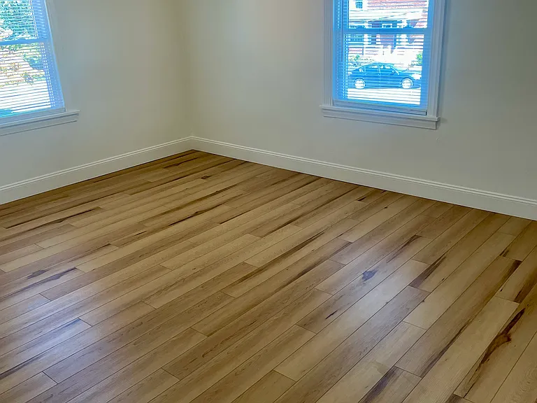 137 Orris St — Photo 7