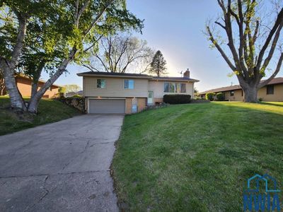 512 Normal College Ave, Sheldon, IA, 51201