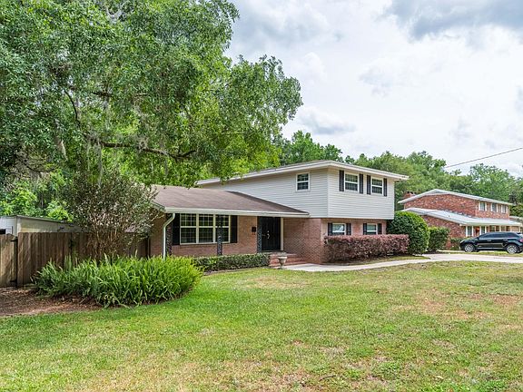 3rd image of 6936 S Hanson Dr