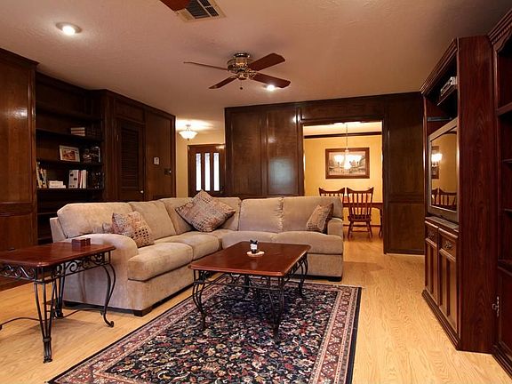 4th image of 14911 Forest Lodge Ct