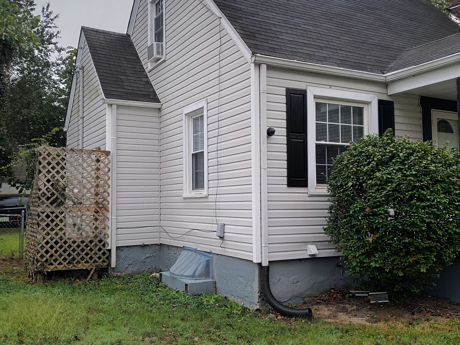 3 bed, 1200 sqft, $1,600 — Photo 3