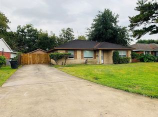 306 Bizerte St, Houston, TX 77022