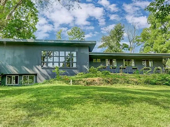 71 Greenhill Rd, Dayton, OH 45405