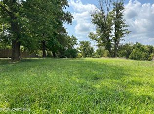 2338 Saint Louis Rd, Jefferson City, MO 65101