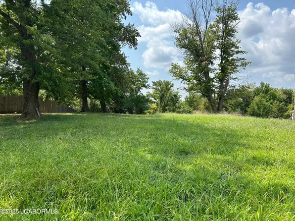 2338 Saint Louis Rd, Jefferson City, MO 65101