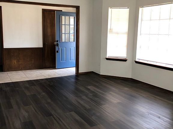 2nd image of 5709 NW 113th St