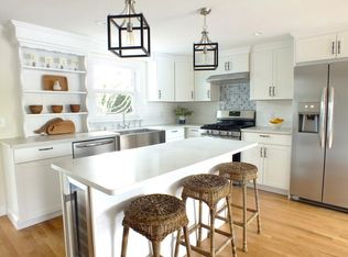 123 Howland Rd, Fairhaven, MA 02719