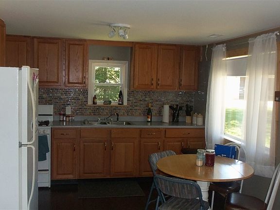 3rd image of 10594 Iva Lee Ct