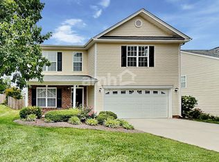 917 Peachtree Meadows Cir, Kernersville, NC 27284