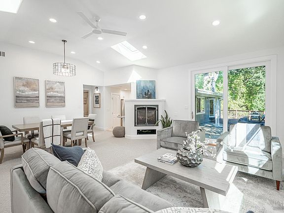 3rd image of 366 Butterfield Road