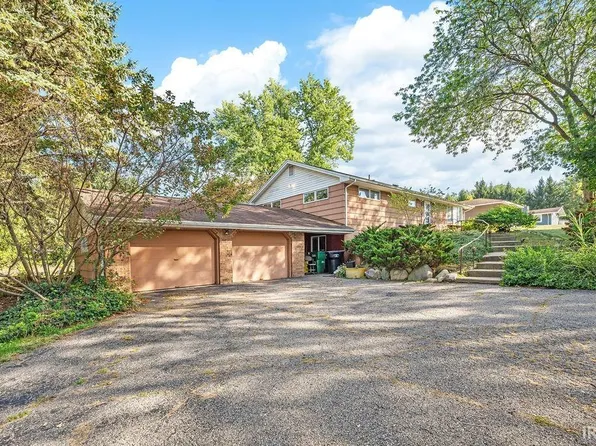 51416 Orange Rd, South Bend, IN 46628