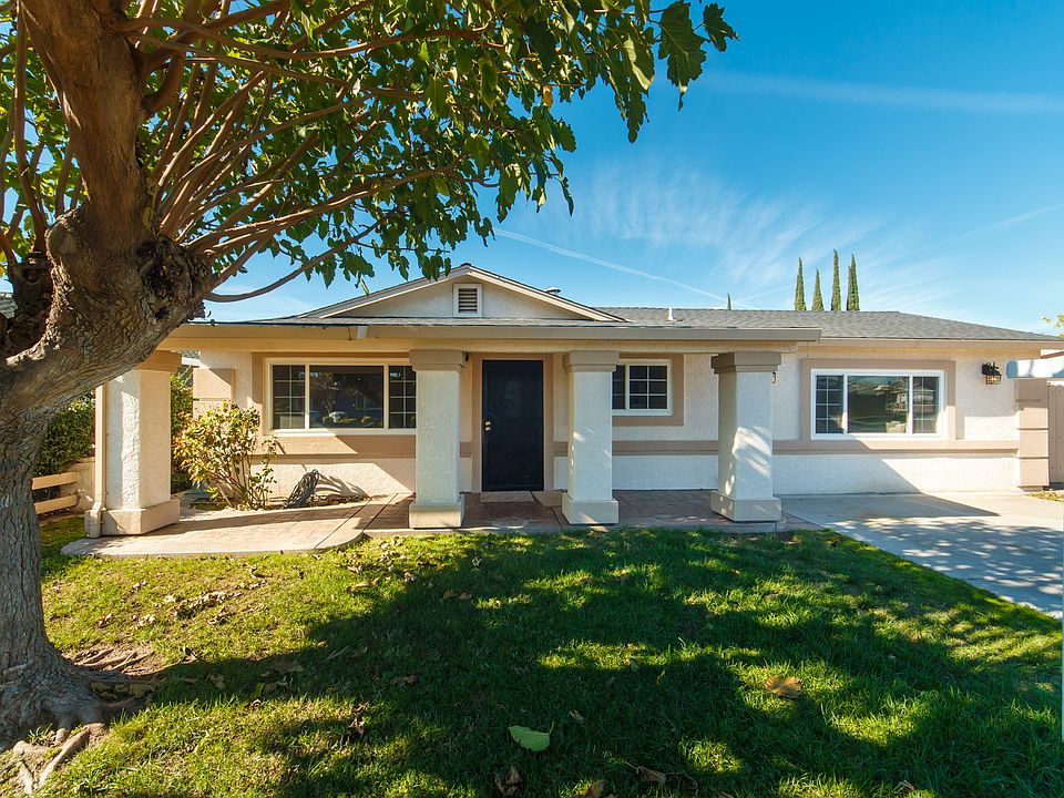 1st image of 16165 Suzie Q Ln