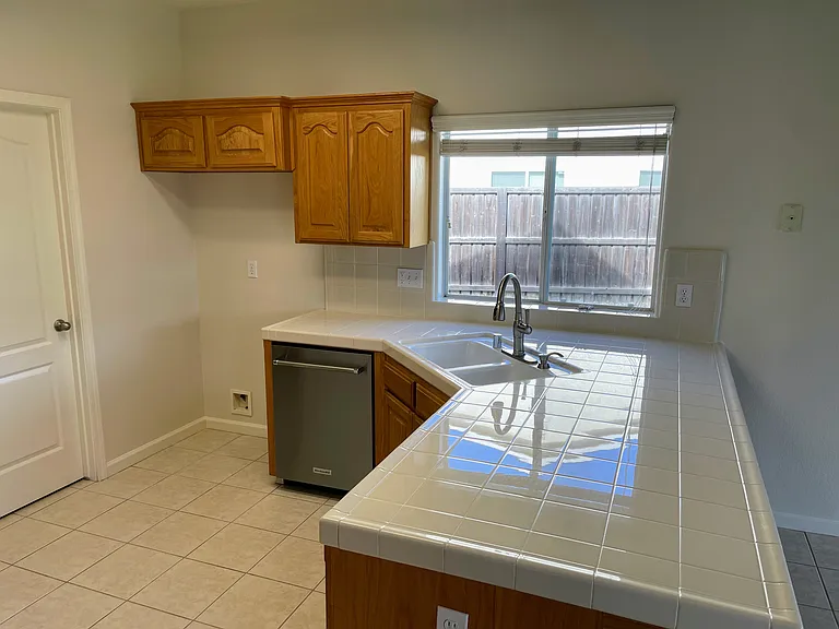 15892 W D St — Photo 6