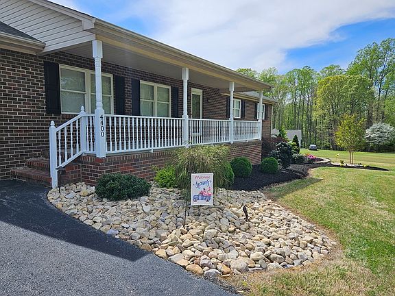 4th image of 4400 Mount View Rd