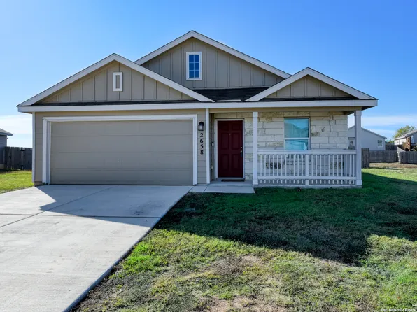 2658 Pechora Pipit St, New Braunfels, TX 78130