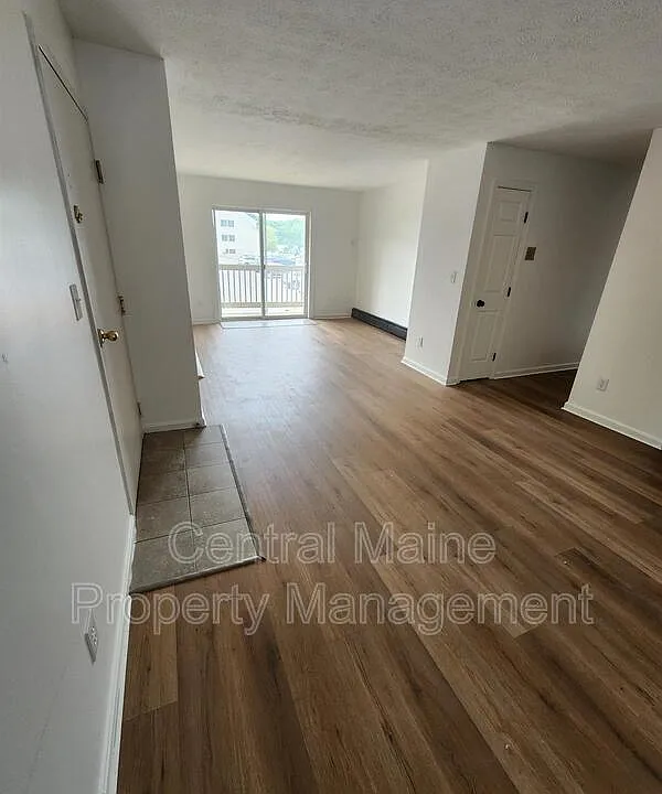 39 Northern Avenue Hts #5