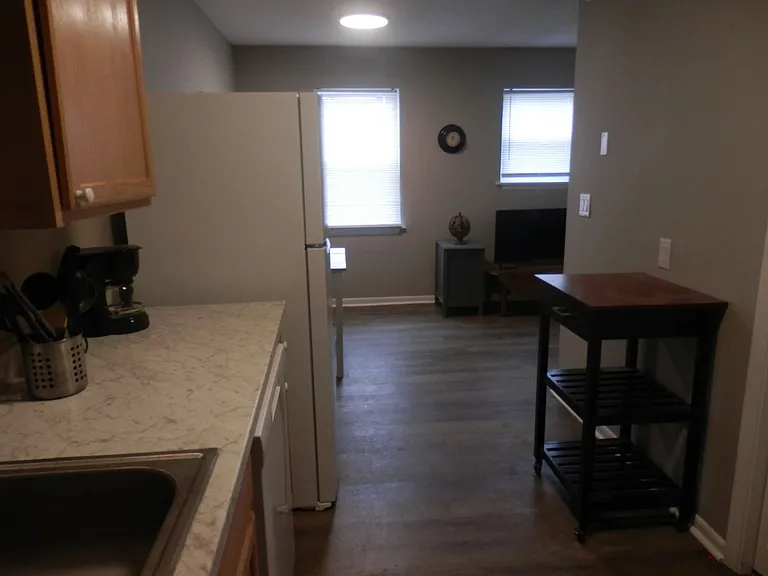 213 N Ann St — Photo 7