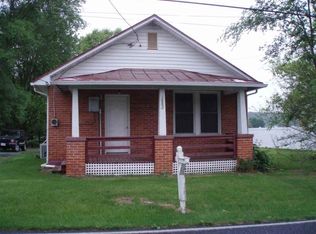 1882 Springhill Rd, Staunton, VA 24401