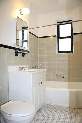 Rented by Lang Realty LLC | media 4