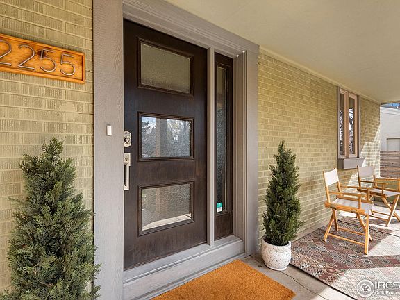 4th image of 2255 Mariposa Ave