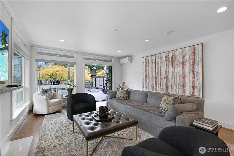 2nd image of 121 Lakeside Avenue #201