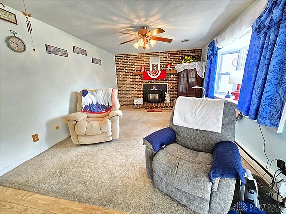 3rd image of 6891 Joseph Dr