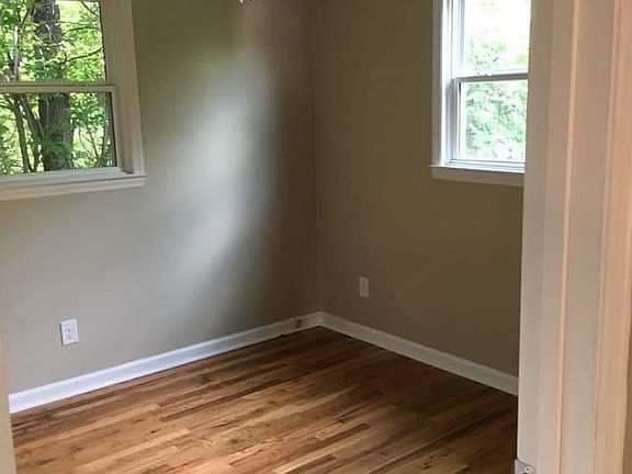 5th image of 244 S Collins St #2