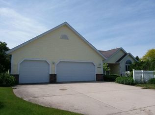 N60W24651 Lynette Pass, Sussex, WI 53089