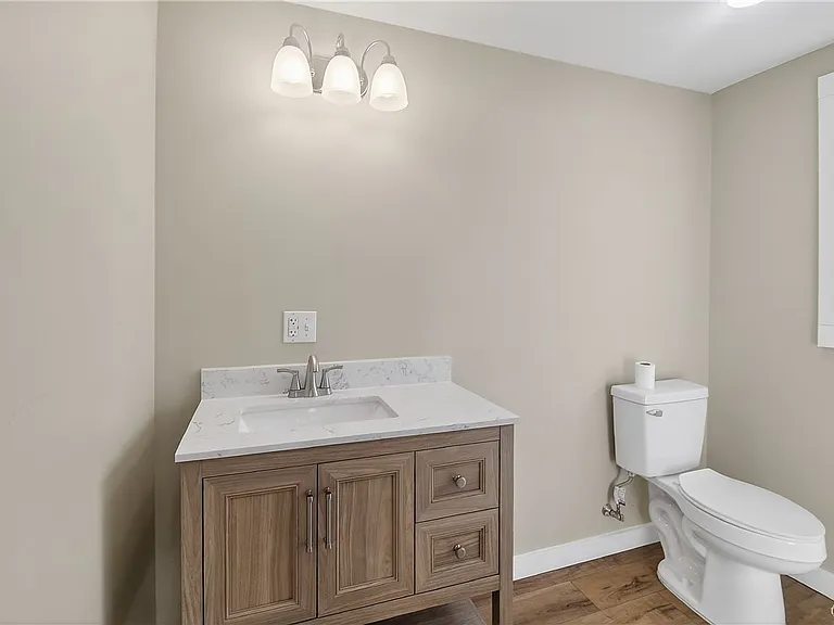 6637 Dix Rd — Photo 23