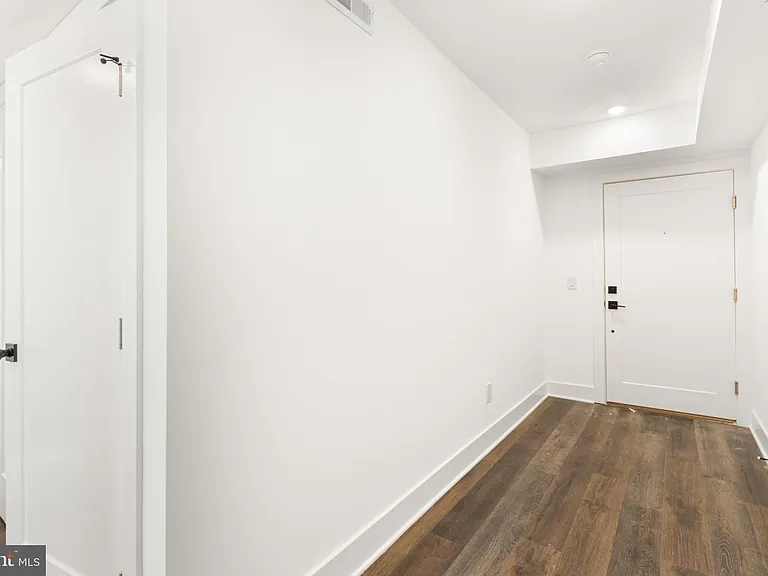 7037 Ridge Ave #202 — Photo 18
