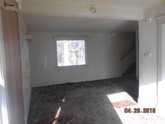 5th image of 265 W 8th St