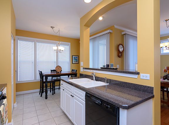 3rd image of 365 Sundown Ct Unit F