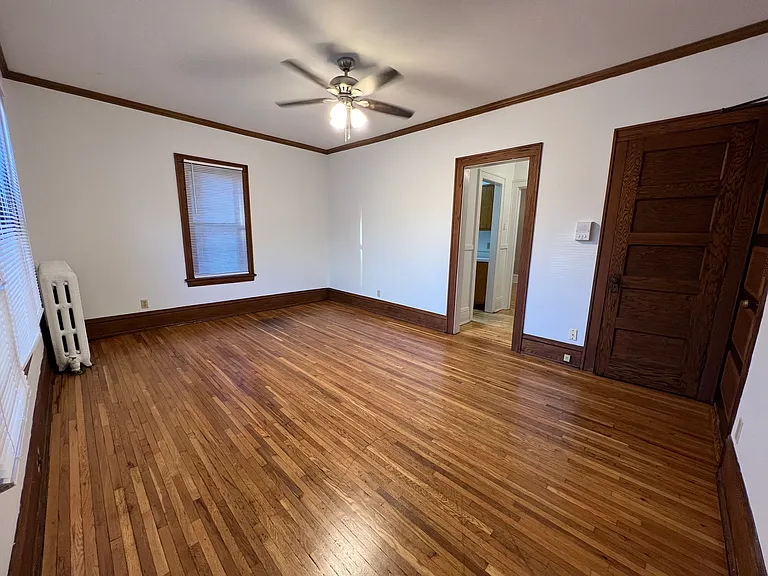 Stevens Square Apartments — Photo 5