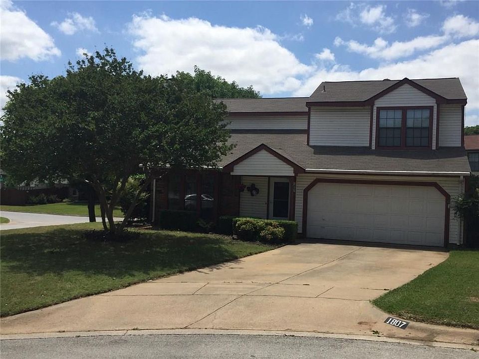 1st image of 1807 Leafwood Ct
