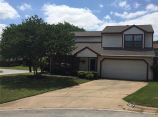 1807 Leafwood Ct, Grapevine, TX 76051