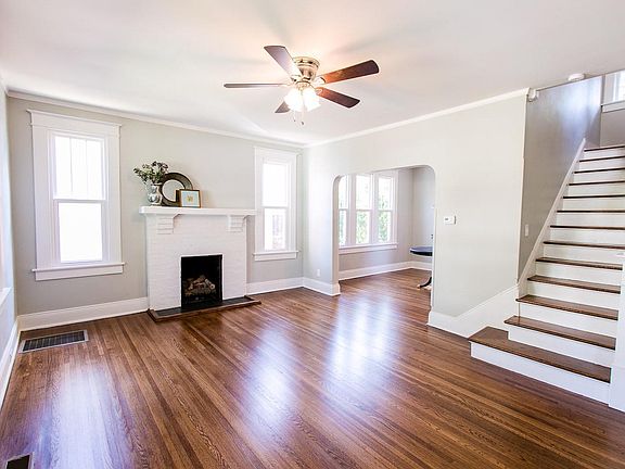 3rd image of 413 Westover Blvd