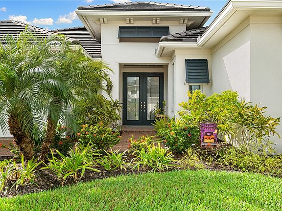 3rd image of 1418 Lilys Cay Cir