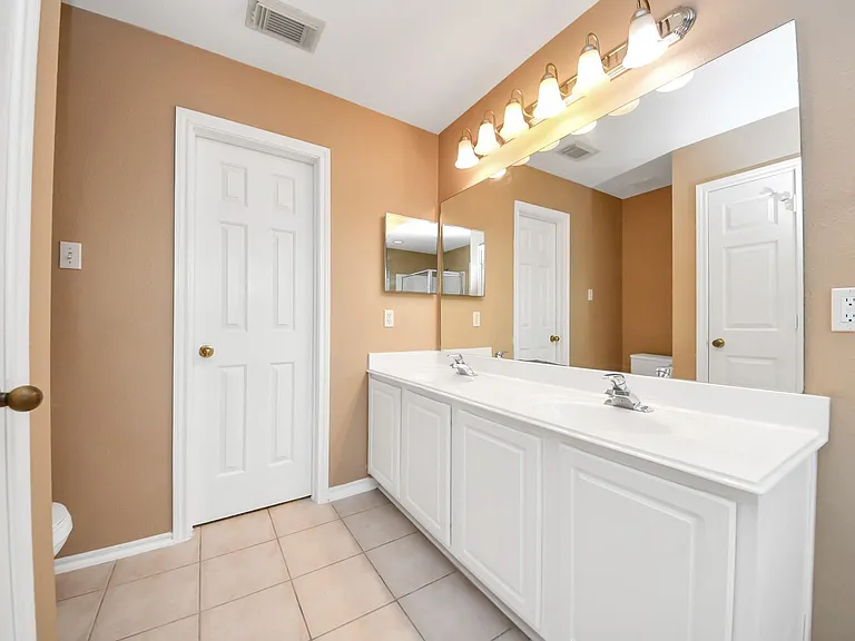 6019 Pennworth Ln — Photo 24