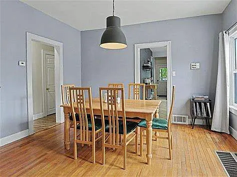 3 bed, 1950 sqft, $2,200 — Photo 3