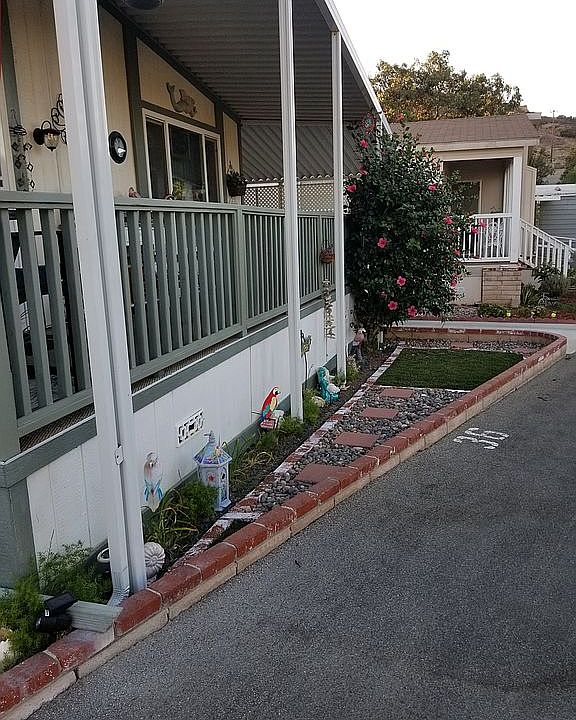 2nd image of 11401 Topanga Canyon Blvd Space 36